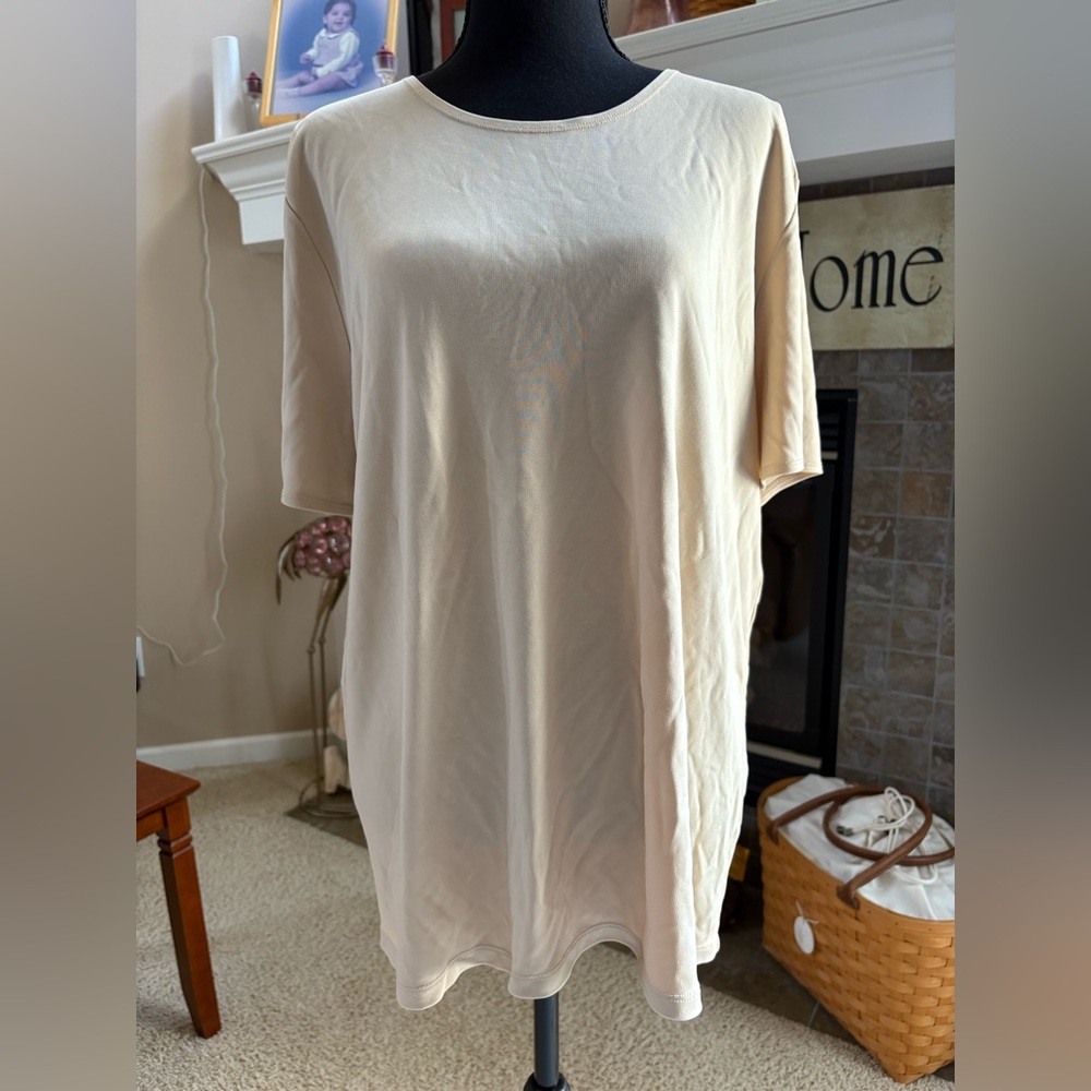 Josephine Chaus Woman Beige Short Sleeve Blouse Top Size 2 EUC